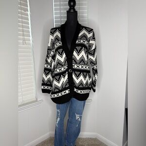 Forever 21 Black and White Patterned Cardigan